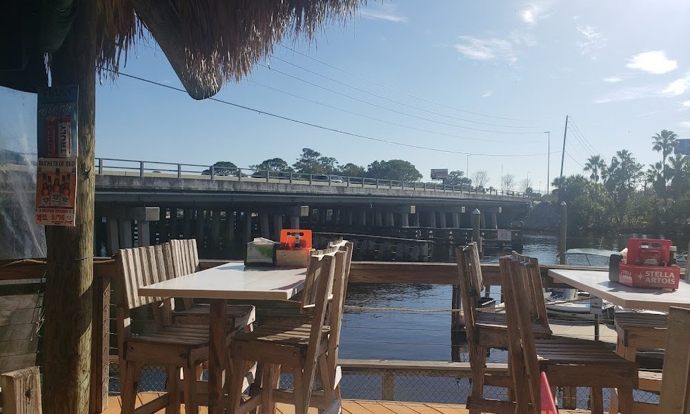 Rum River Bar & Grille